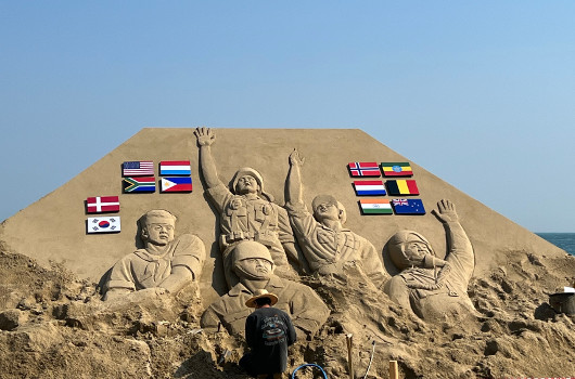 부산보훈청, 해운대 모래축제에 세계의 6·25참전..