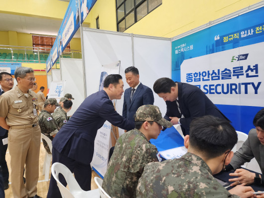 ر 庴 롤â ڶ..
