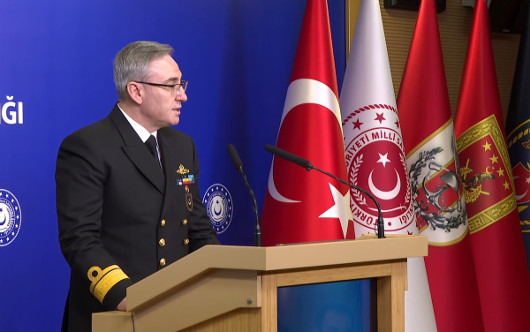 [�Ⱥ�Į��] �̶��� Ƣ��Ű�� ������ �巯�� ������ ����