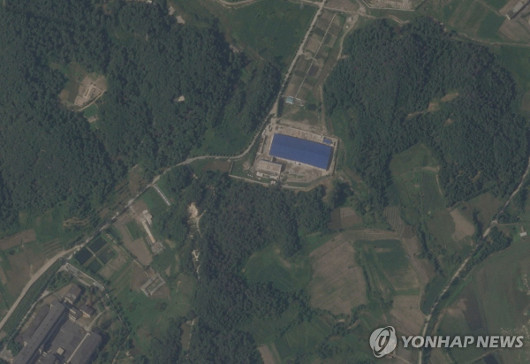 "북한 영변 핵시설 내 우라늄 농축 건물 증축 시작"